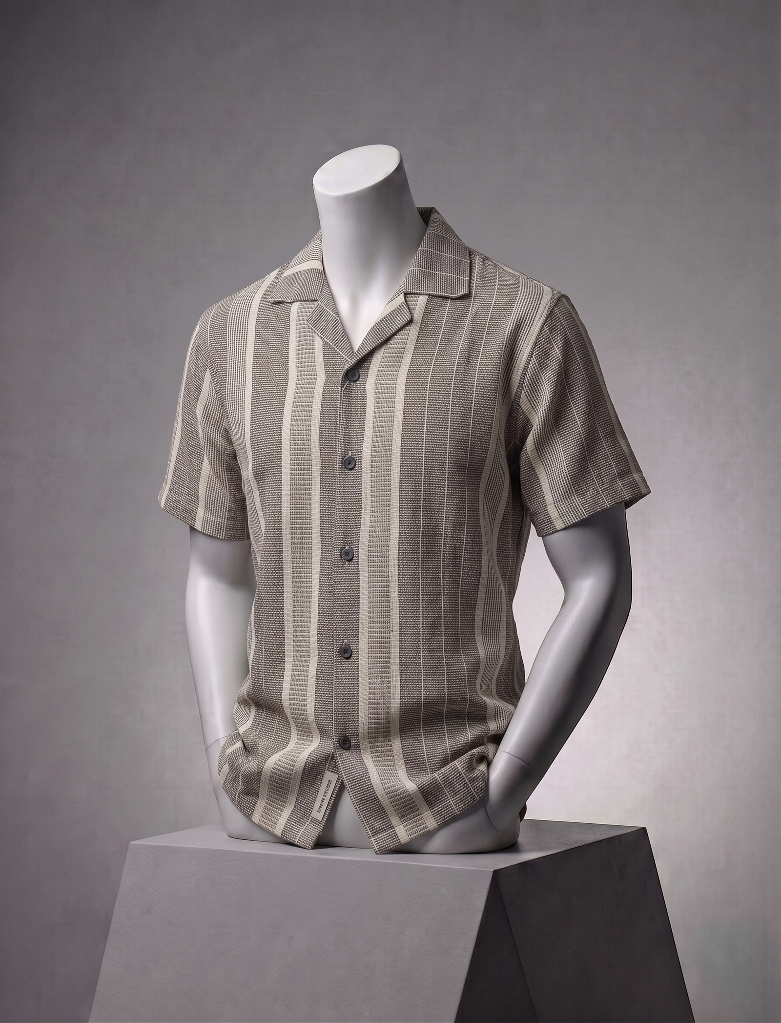 Cuban collar resort shirt